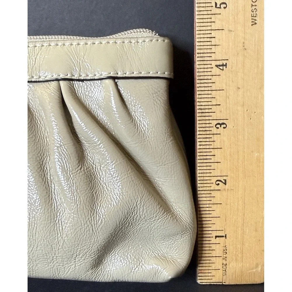 Coach Madison Pleated Patent Leather Wristlet Beige Cream Detachable Strap Y2K